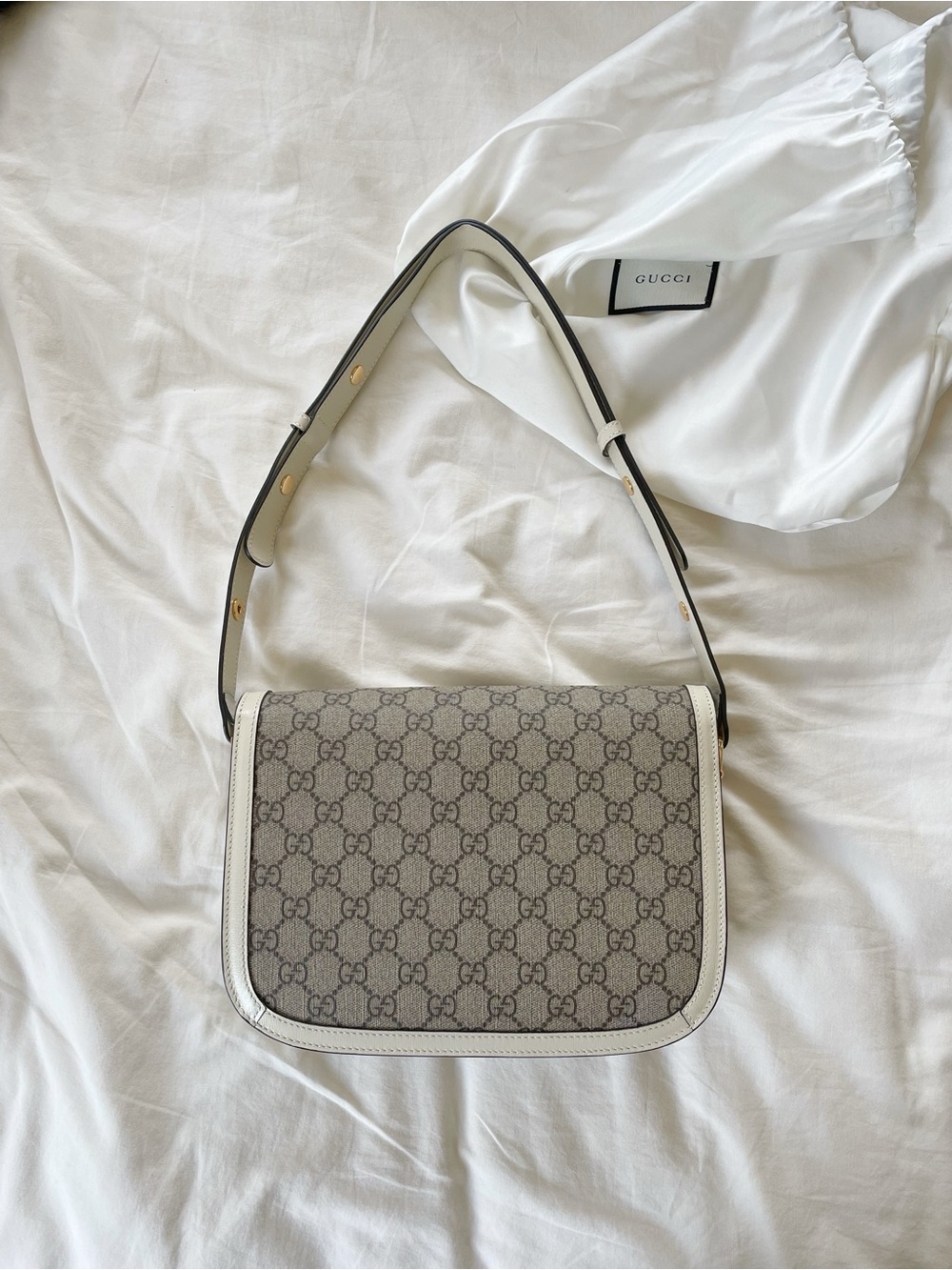 Gucci Supreme 1955 Horsebit Shoulder Bag with White Trim, Deadstock, Medium - Picture 3 of 10